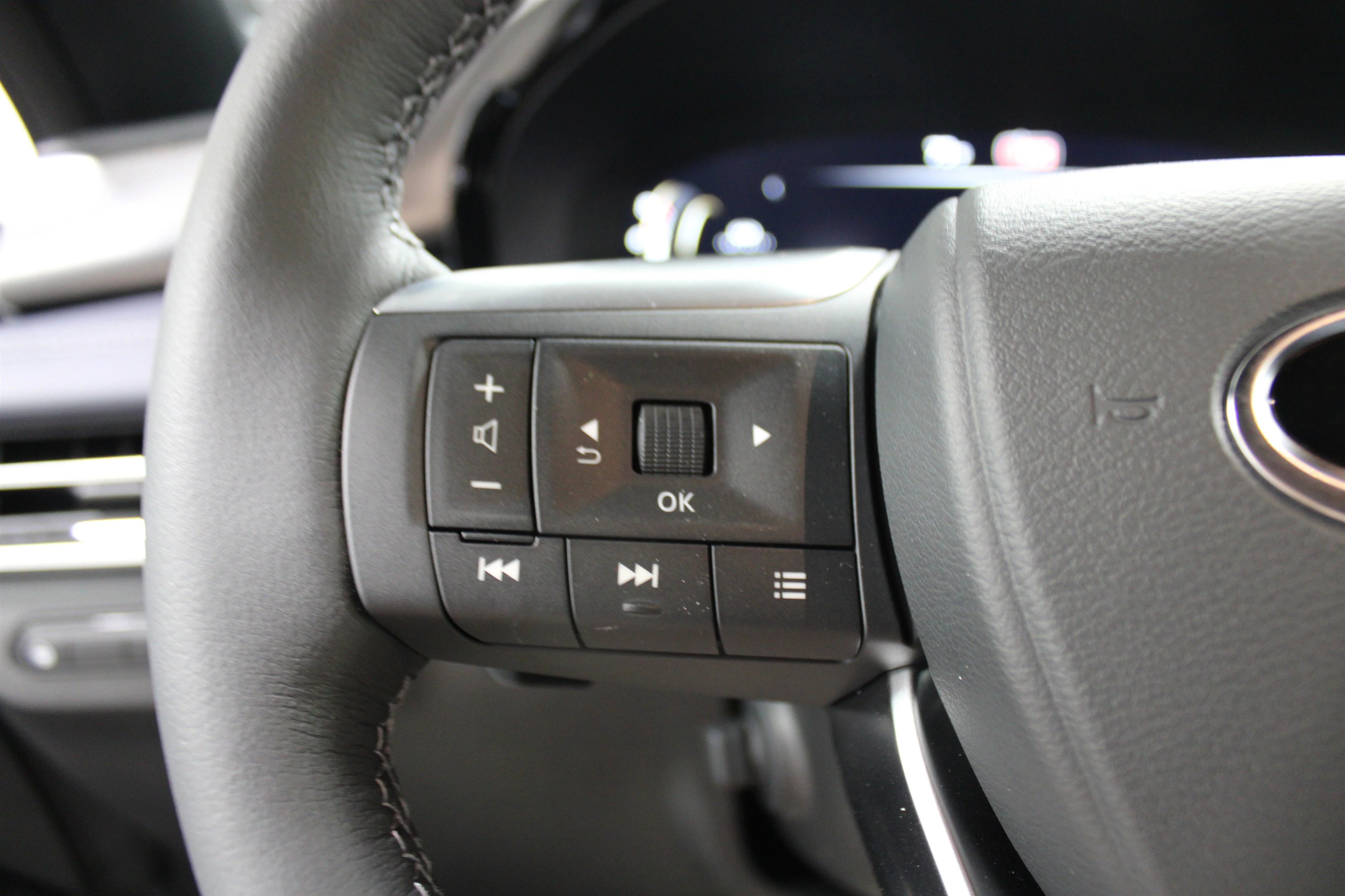 2027 INFINITI QX60 Sport - Photo 10