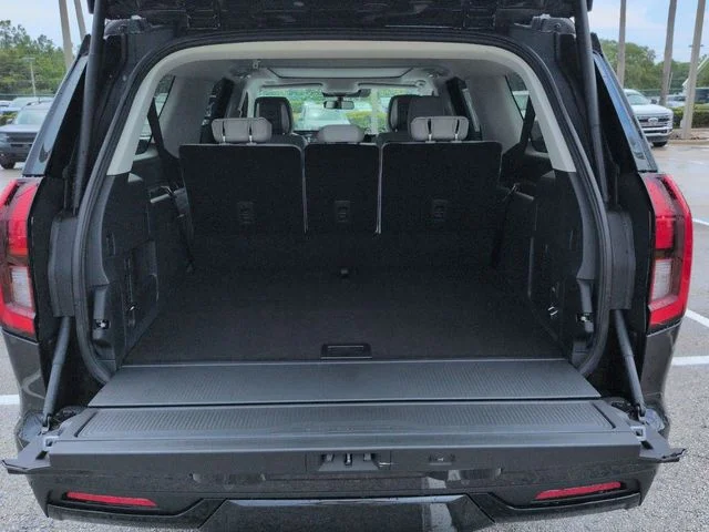 New 2027 Dark Matter Gray Metallic Ford MAX Platinum image 13