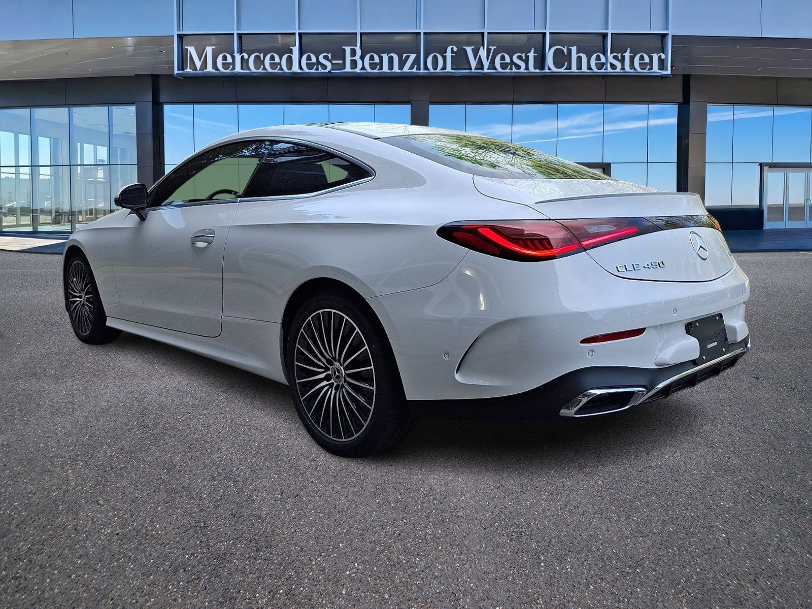 New 2026 MANUFAKTUR Moonlight White Metallic Mercedes-Benz CLE 450 image 25