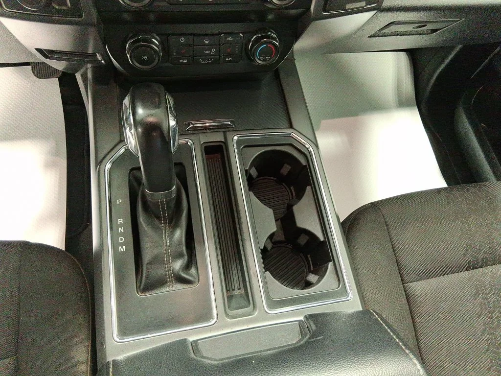 Used 2019 Blue Ford XLT image 23