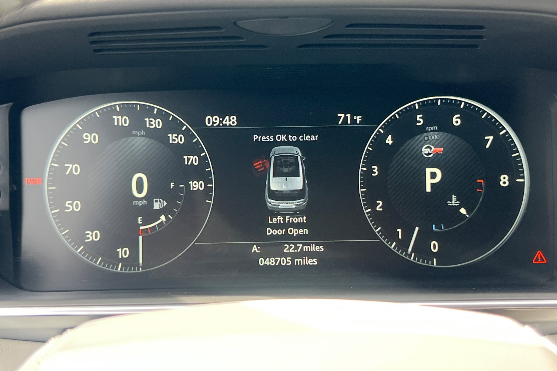 Used 2017 Borealis Black Metallic Land Rover SVR image 27