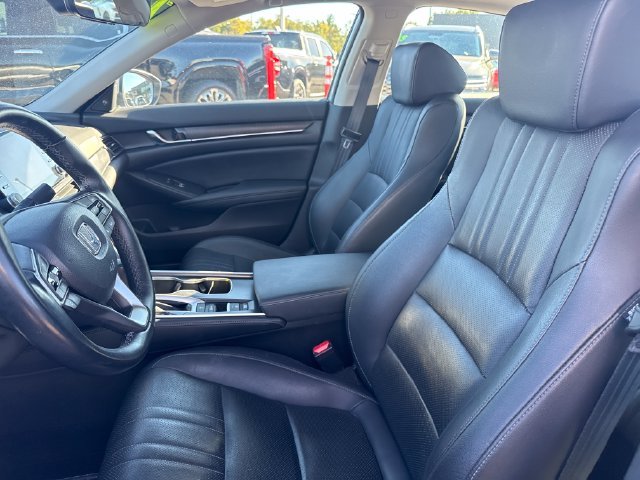 Used 2022 Silver Honda EX-L image 13