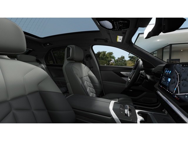 New 2027 Mineral White Metallic BMW 740i xDrive image 9
