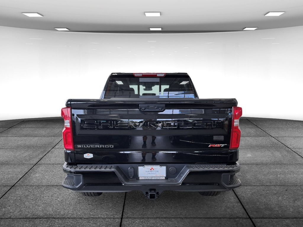 2026 Chevrolet Silverado 1500 RST Crew Cab Pickup Slide 4