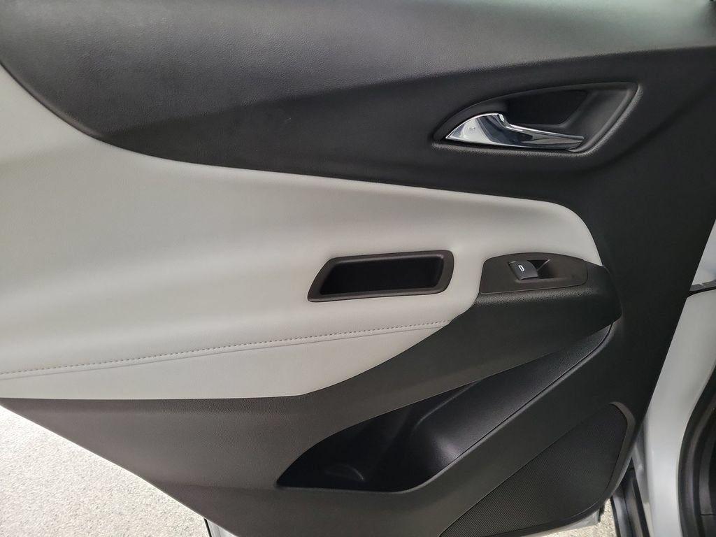Certified Used 2020 SILVER ICE METALLIC Chevrolet Premier image 19