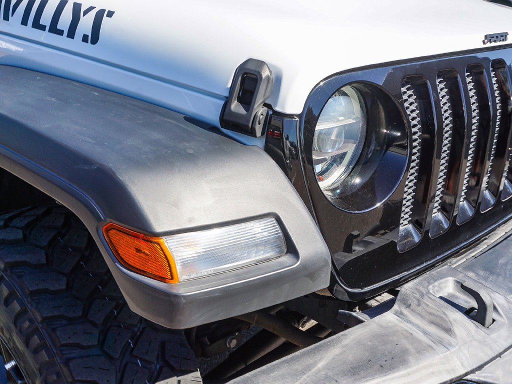 Used 2021 White Jeep Unlimited Willys image 10
