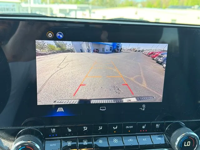 Used 2025 Gray Chevrolet ZR2 image 22