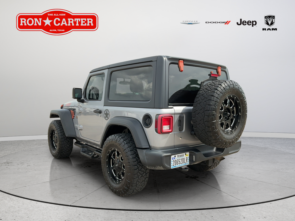 Used 2020 Silver Jeep Sport S image 4