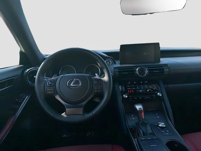 2025 Lexus IS 300 - Photo 19