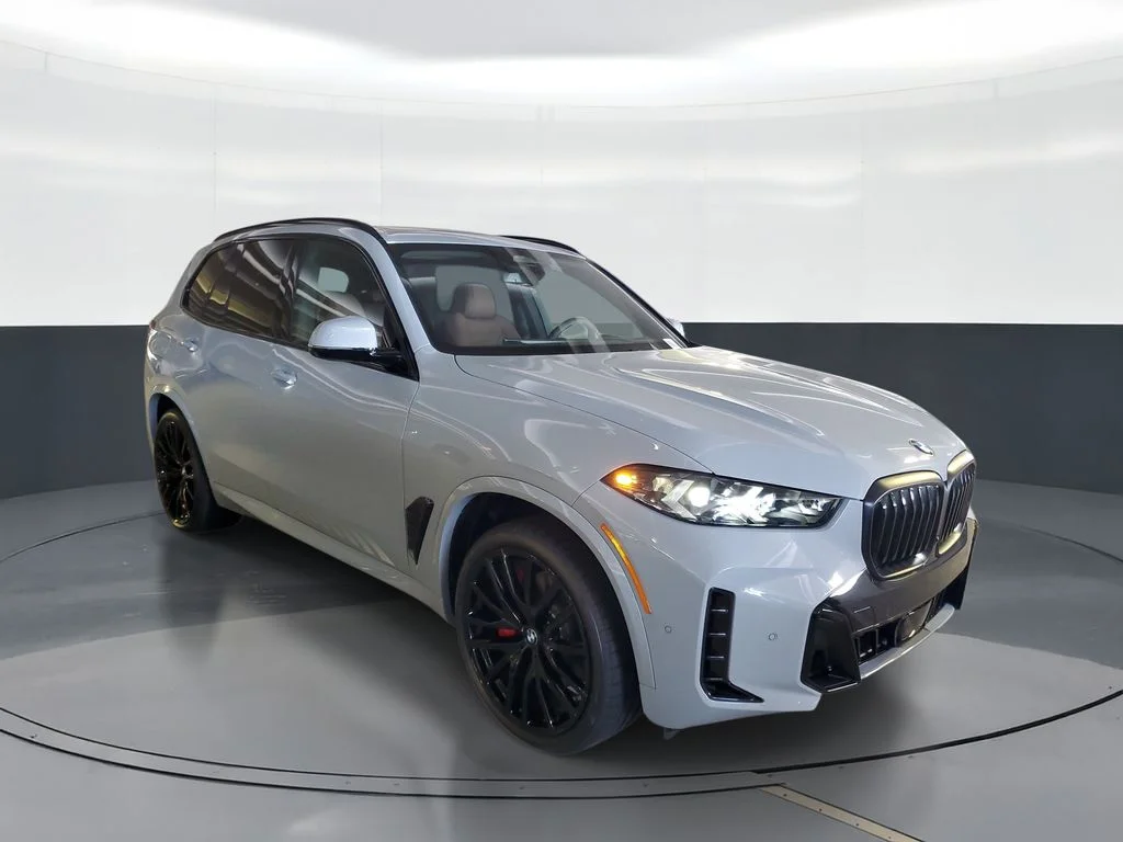 New 2026 Brooklyn Grey Metallic BMW sDrive40i image 2