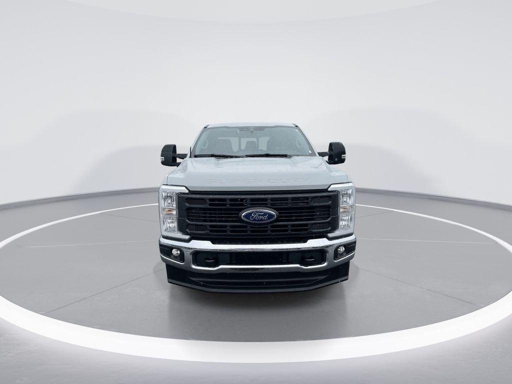 Used 2025 Avalanche Ford XL image 3