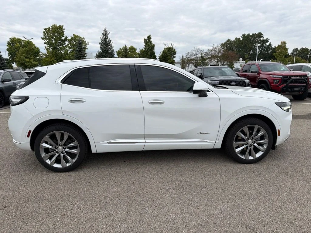 Used 2021 White Buick Avenir image 7