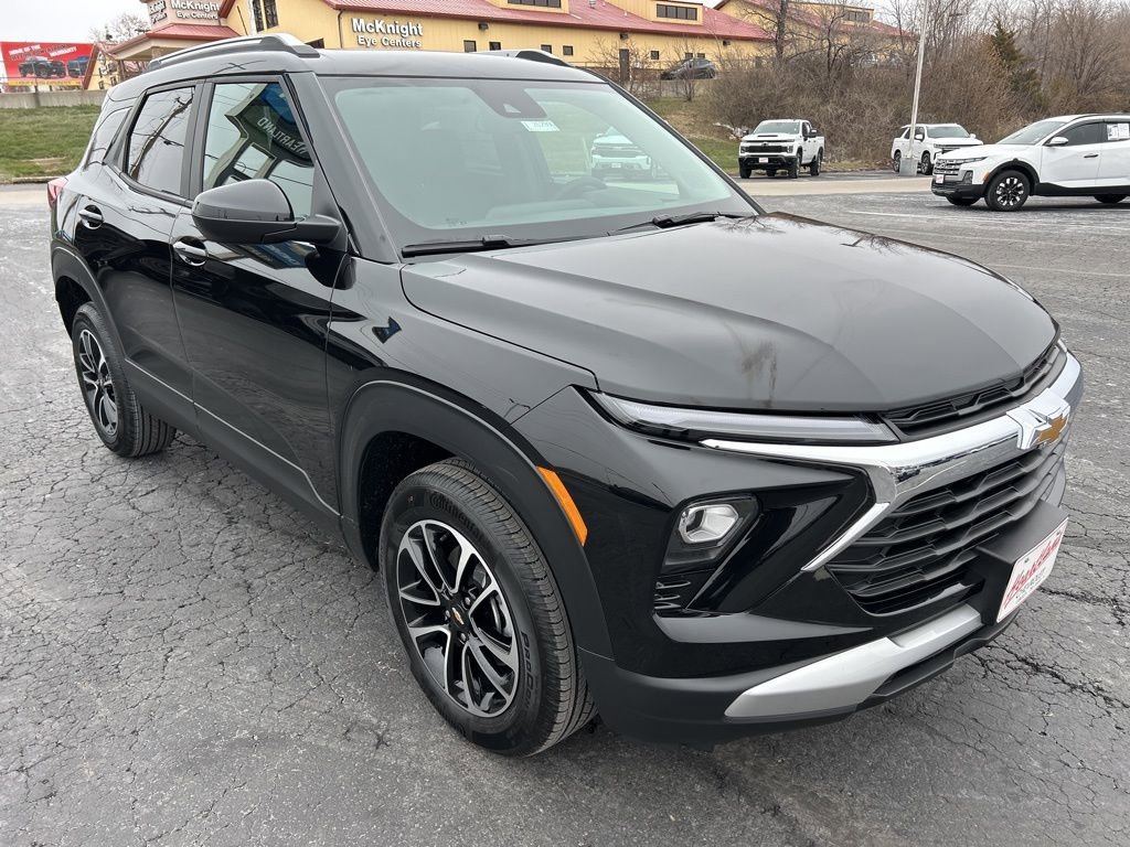 New 2026 Mosaic Black Metallic Chevrolet LT image 3