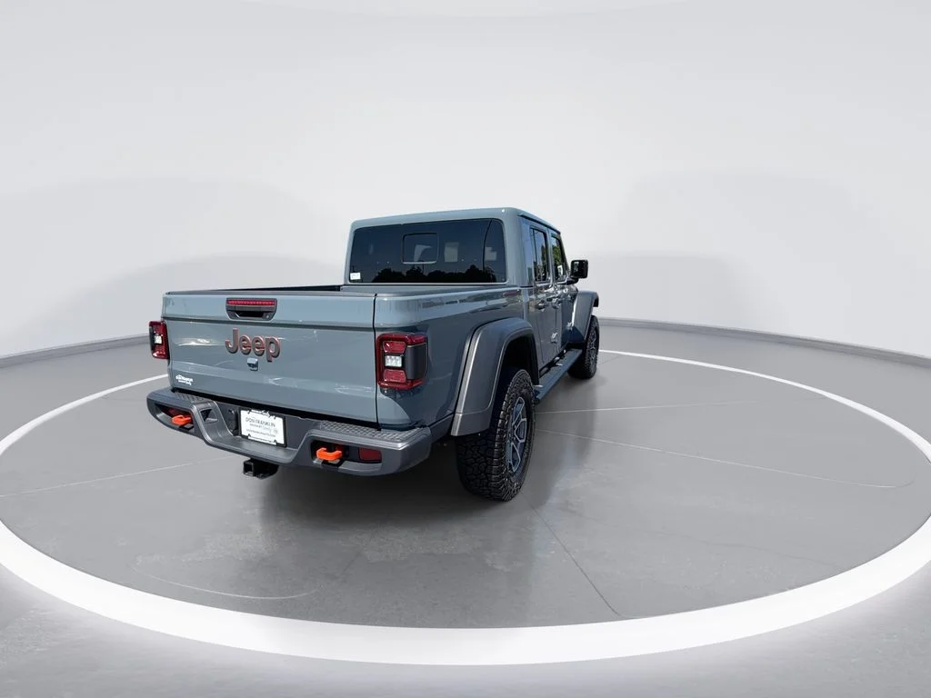Used 2025 Gray Jeep Mojave image 8