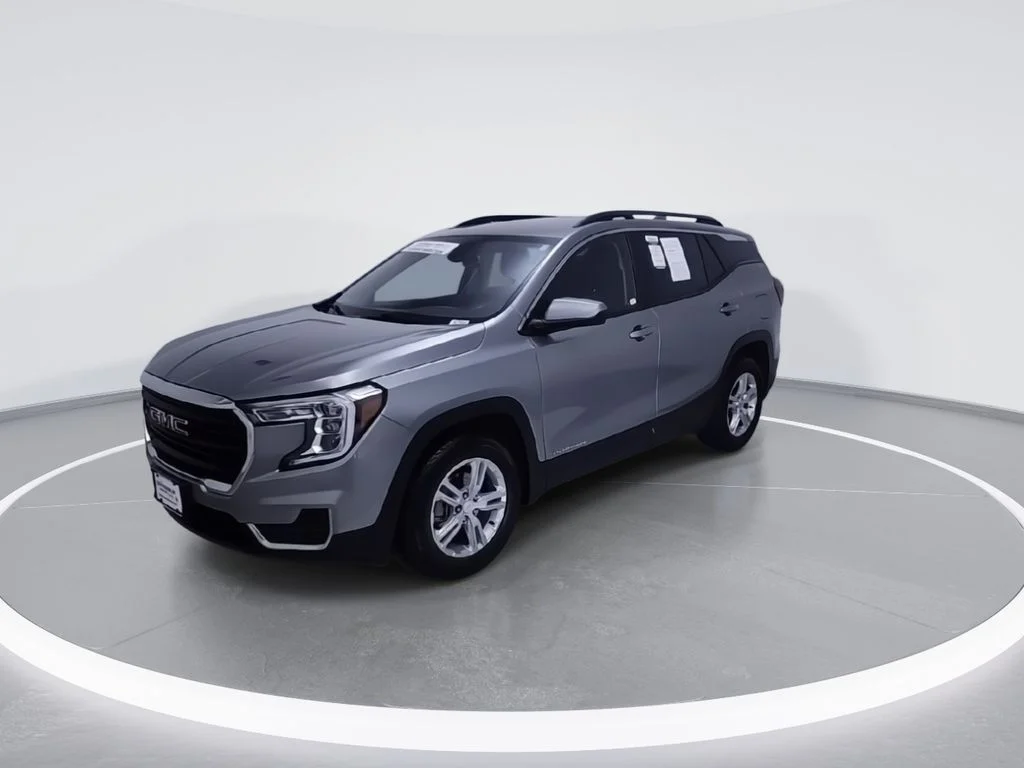 Used 2023 Silver GMC SLE image 6