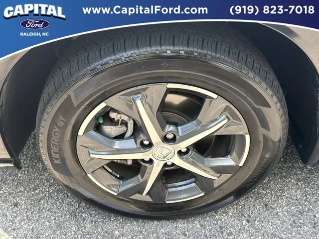 Used 2024 White Honda EX-L image 13