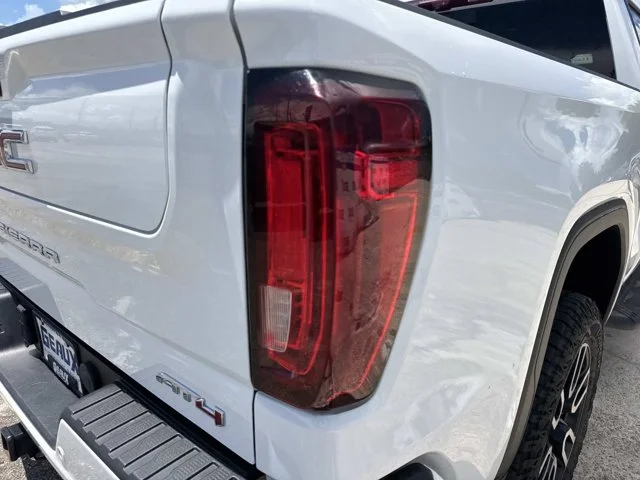 Used 2024 White GMC AT4 image 10