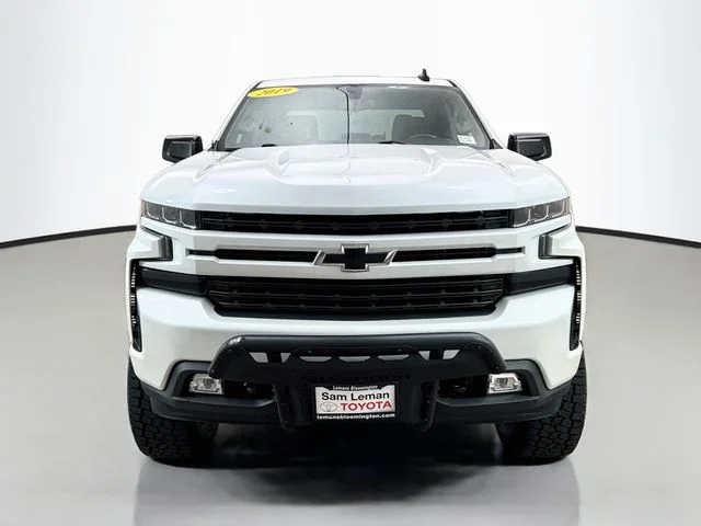 Used 2019 Beige Chevrolet RST image 2