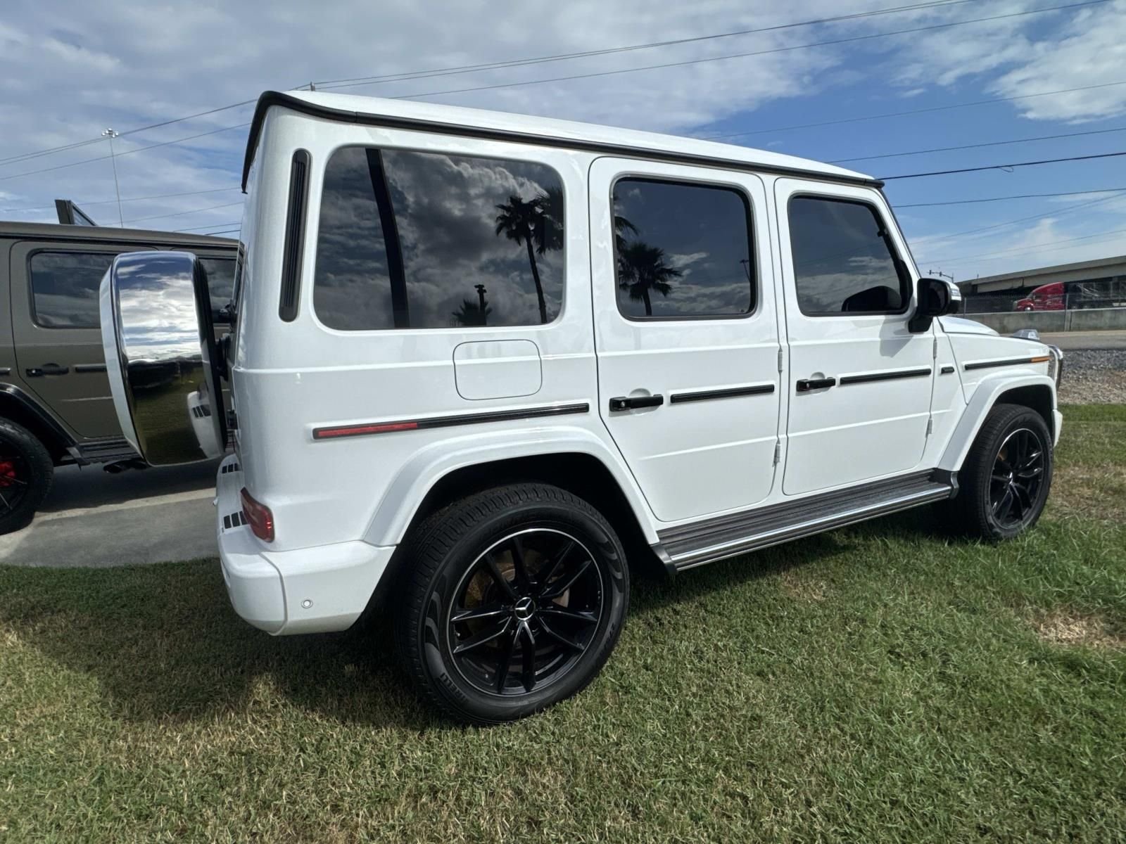 Certified Used 2025  Mercedes-Benz G 550 image 6