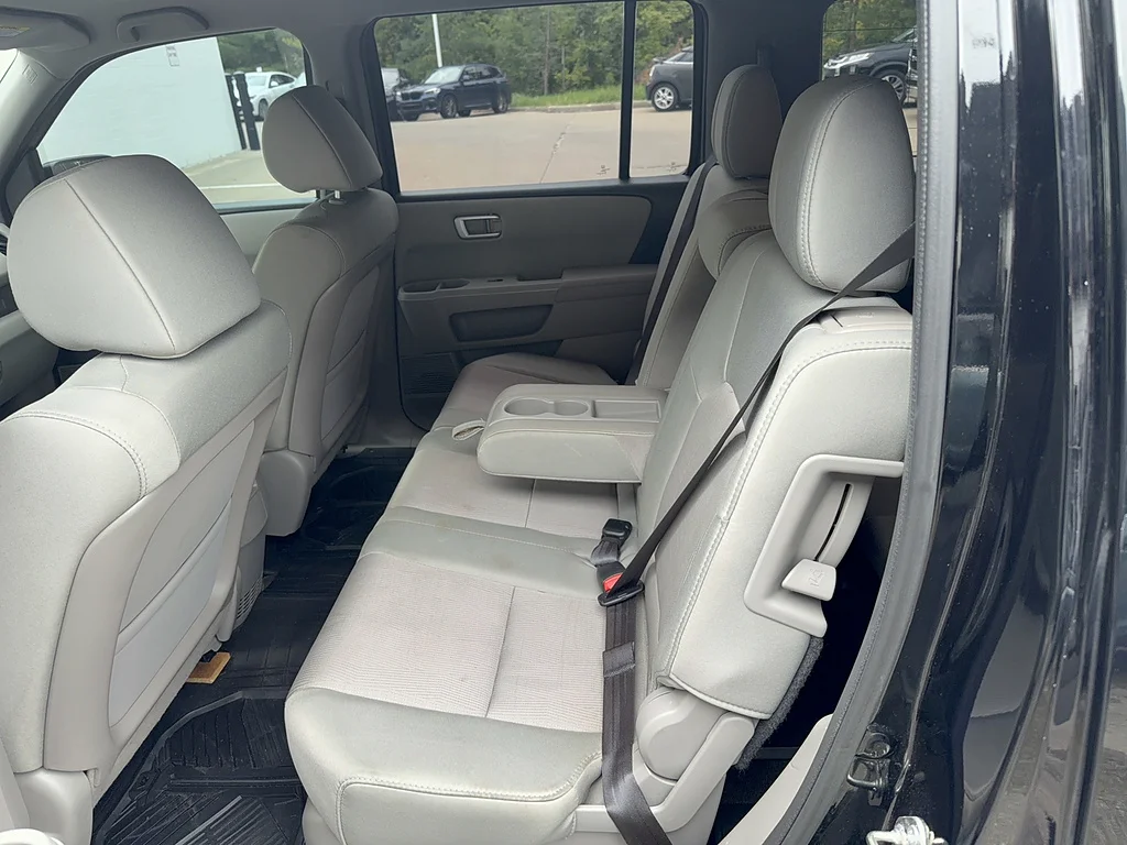 Used 2015 Crystal Black Pearl Honda EX image 6