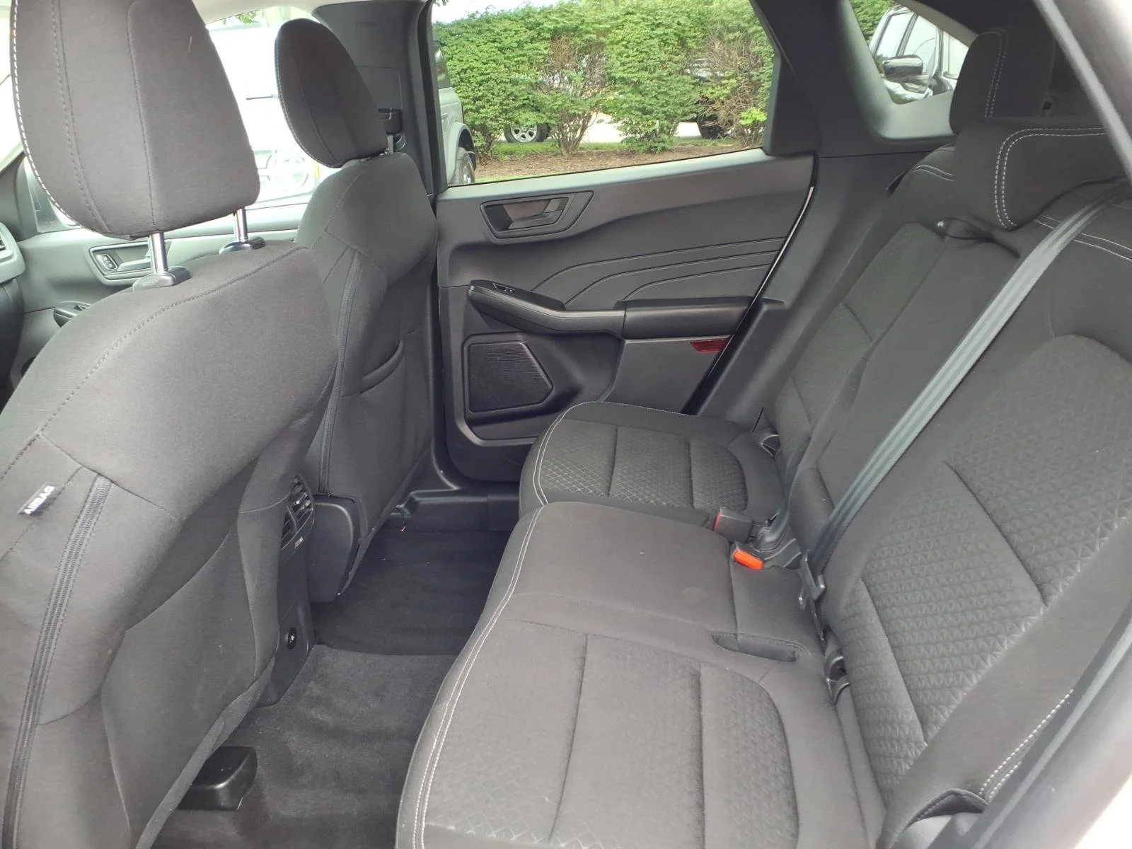 Used 2024 Oxford White Ford Active image 27
