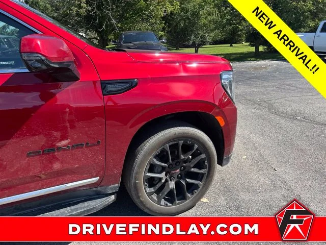 Used 2023  GMC Denali image 5