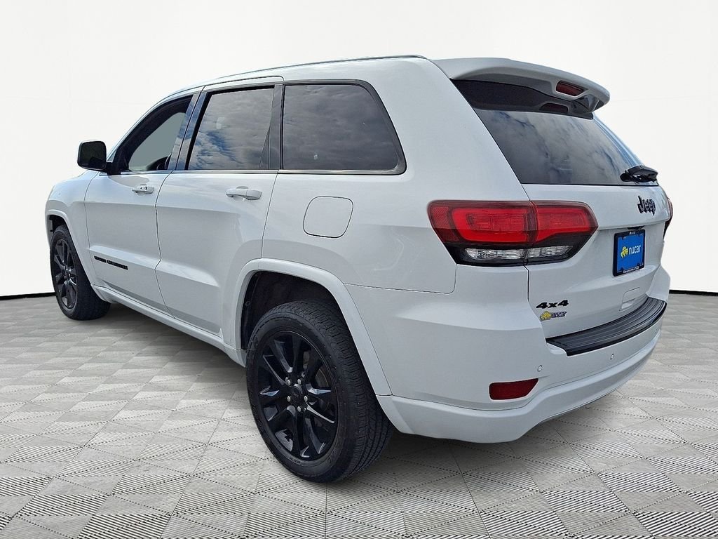 Used 2017 White Jeep Altitude image 5