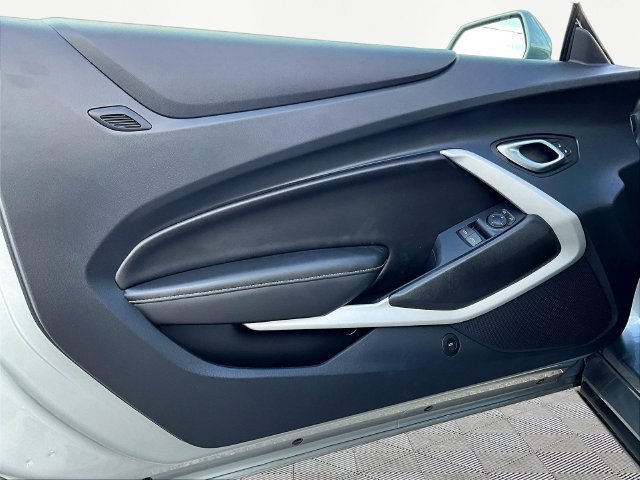 Used 2024 Sharkskin Metallic Chevrolet 1LT image 9