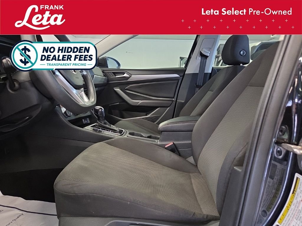 Used 2019 Black Uni Volkswagen  image 14