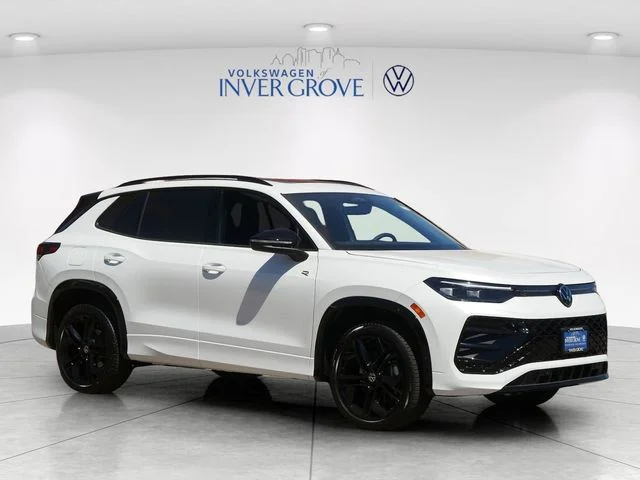 New 2026 White/off-white Volkswagen 2.0T SE R-Line Black image 1