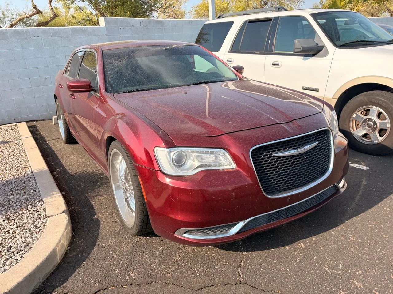 Used 2016 Velvet Red Pearlcoat Chrysler Limited image 3