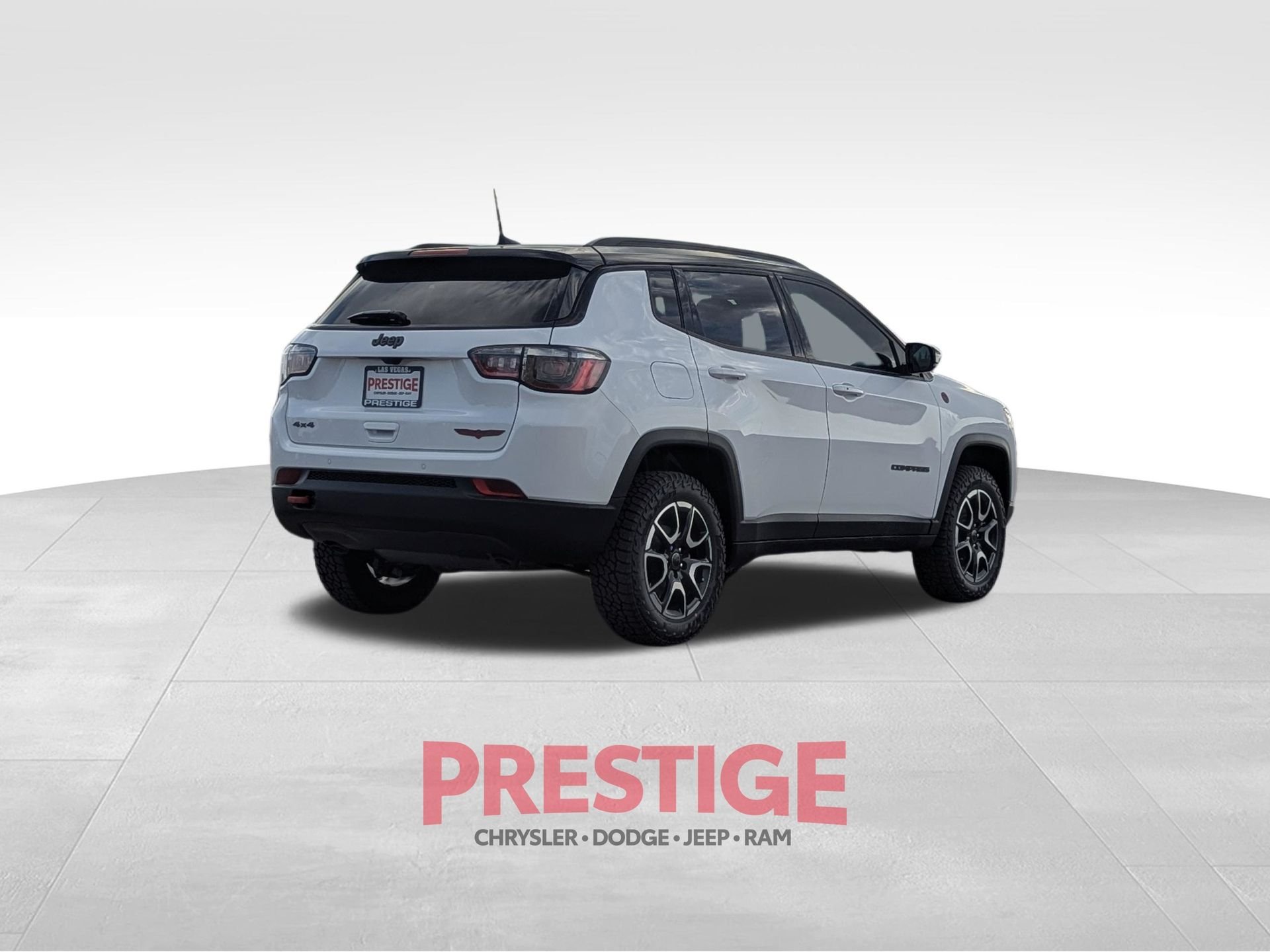 New 2026 Bright White Clear-Coat Exterior Paint Jeep Trailhawk image 5