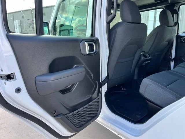 New 2026 Bright White Clearcoat Jeep  image 17