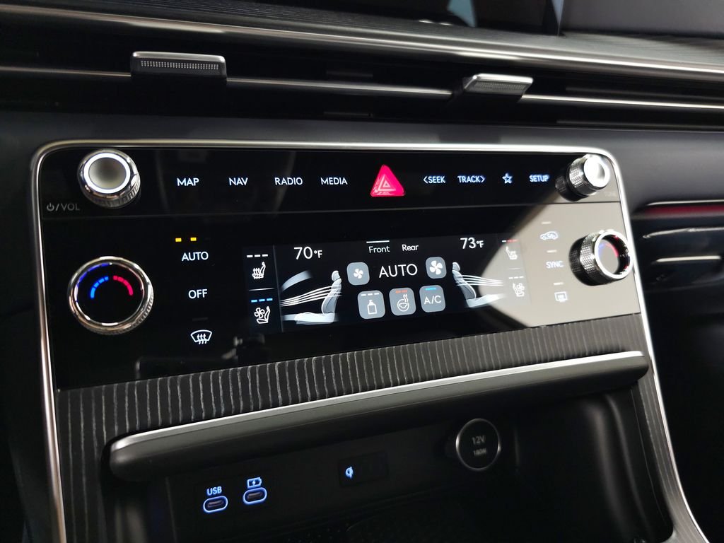 New 2027 Bering Blue Genesis 3.5T E-SC MHEV PRESTIGE image 29