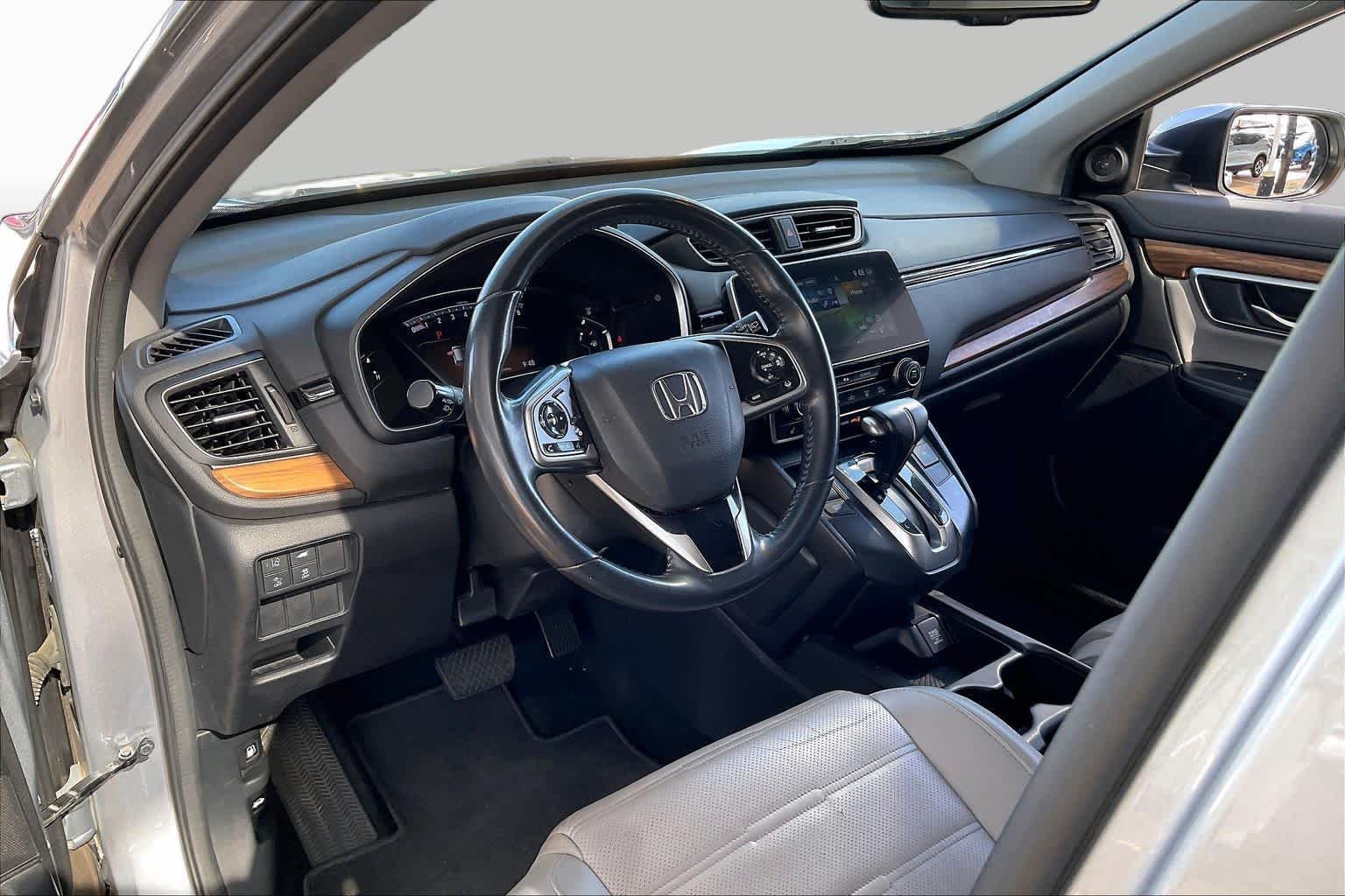 Used 2019 Lunar Silver Metallic Honda EX-L image 17