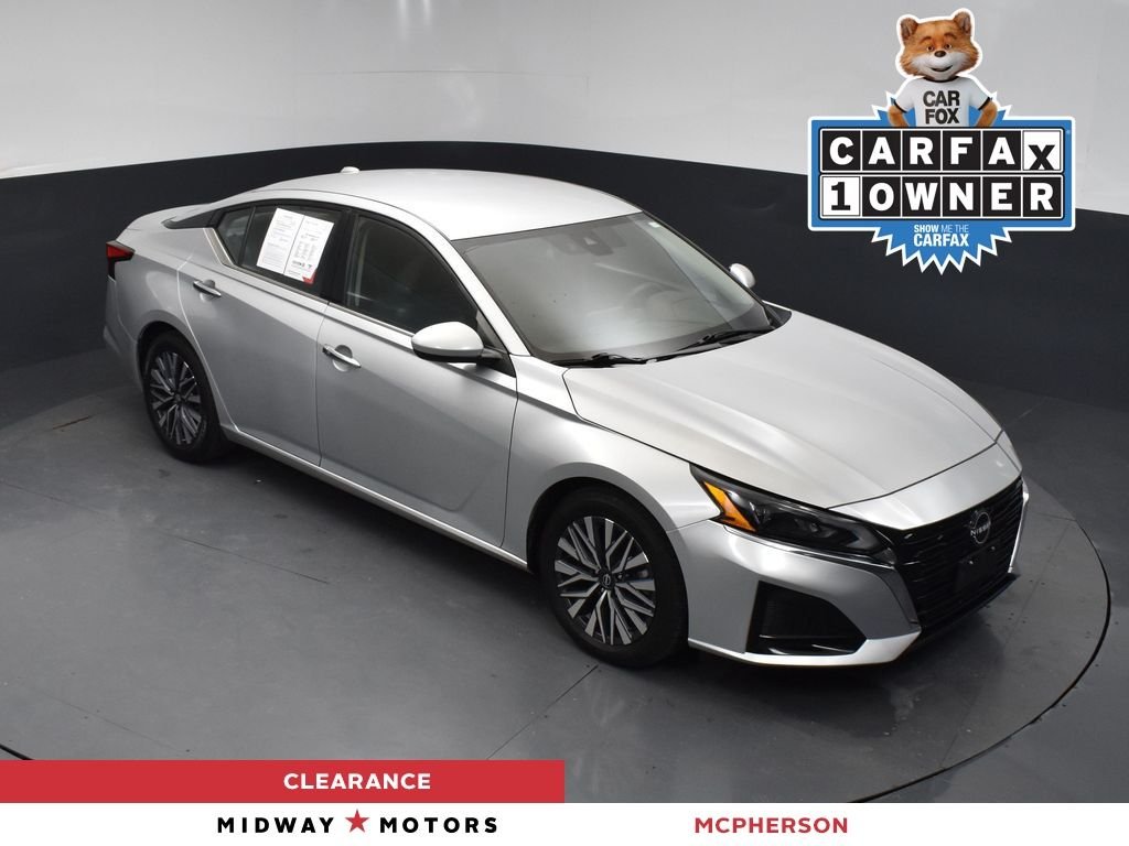 2023 Nissan Altima SV