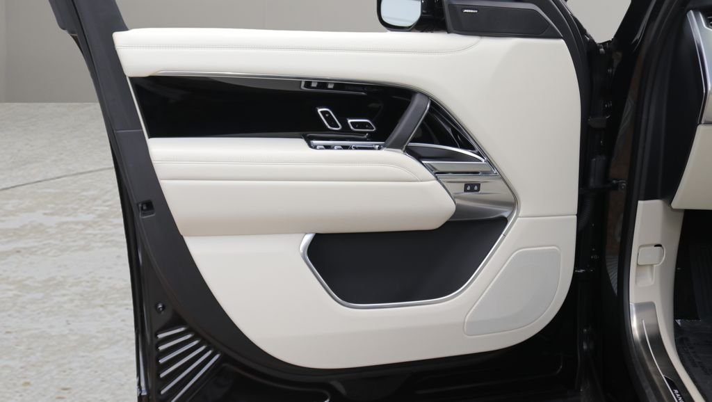 Certified Used 2026 Black Land Rover SE image 9