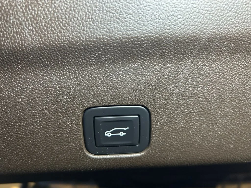 Used 2022 Empire Beige Chevrolet LT image 22