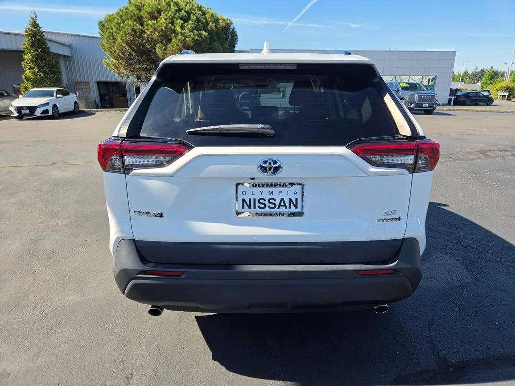 Used 2021 White Toyota LE image 5