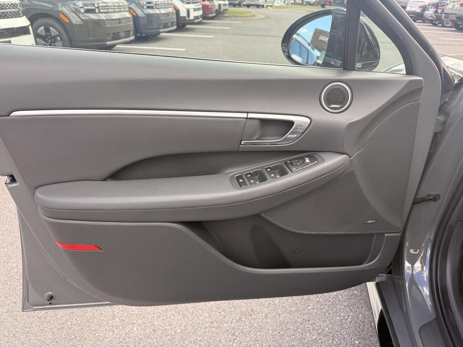 Used 2023 Hampton Gray Hyundai SEL Plus image 12