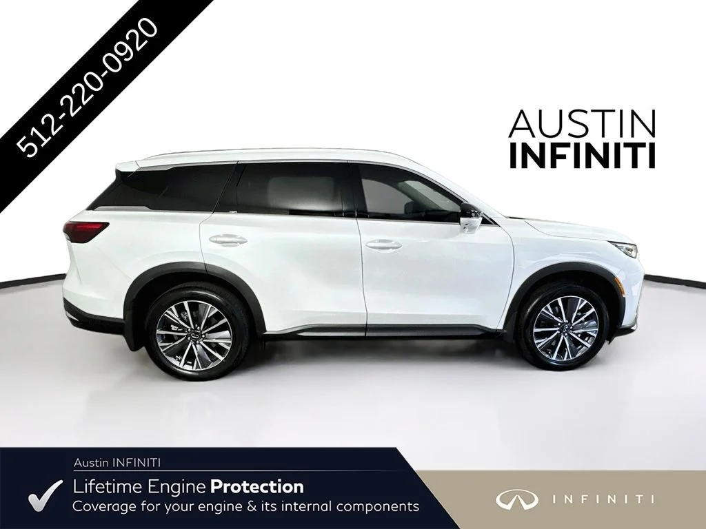 New 2027 White INFINITI LUXE image 9