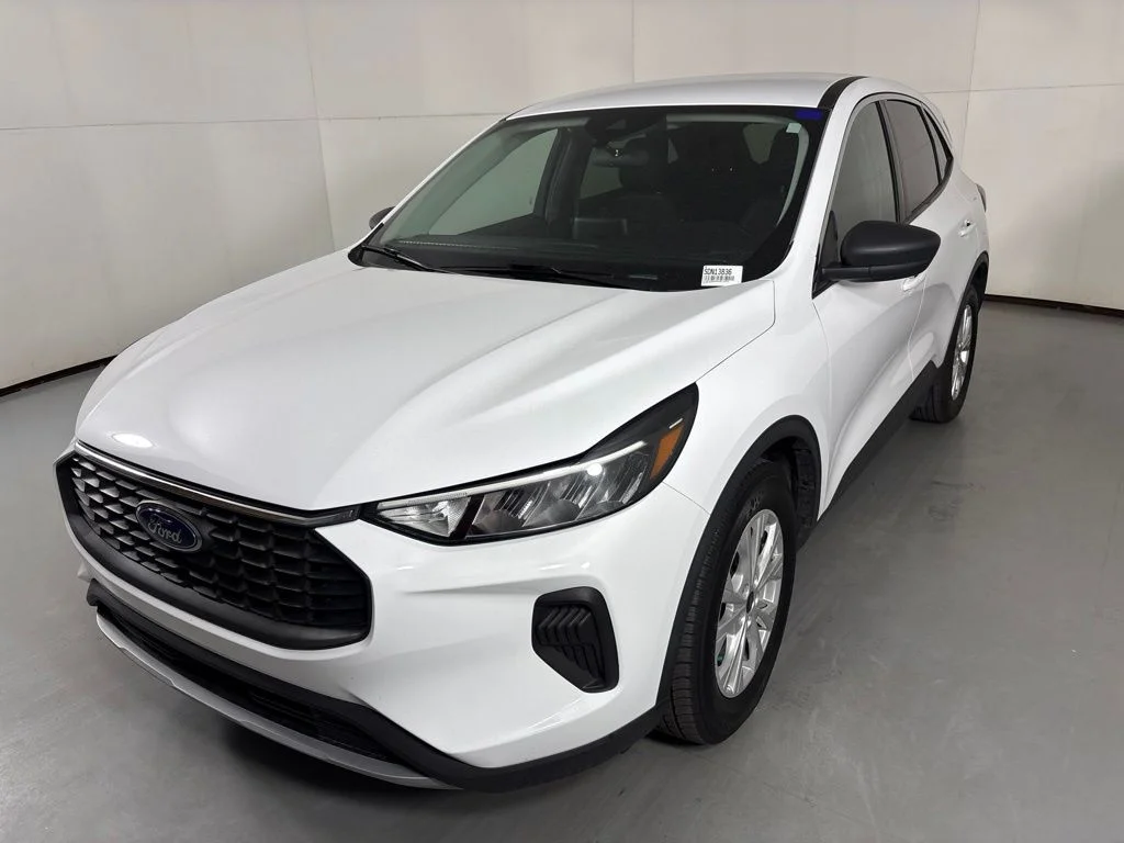 Used 2024 White Ford Active image 4