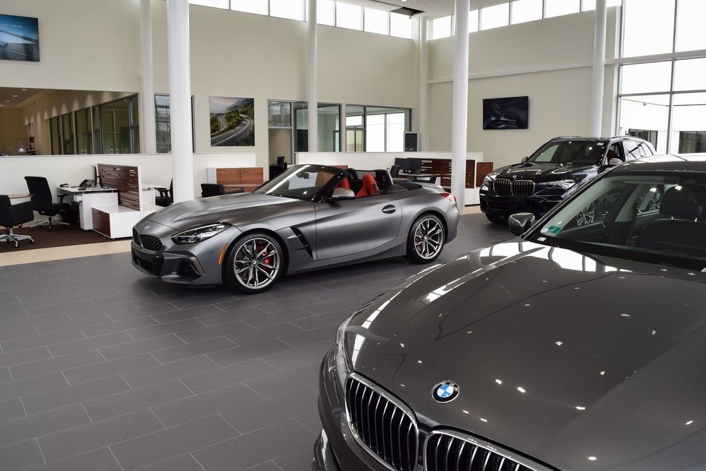 Used 2025 Black BMW xDrive50 image 50