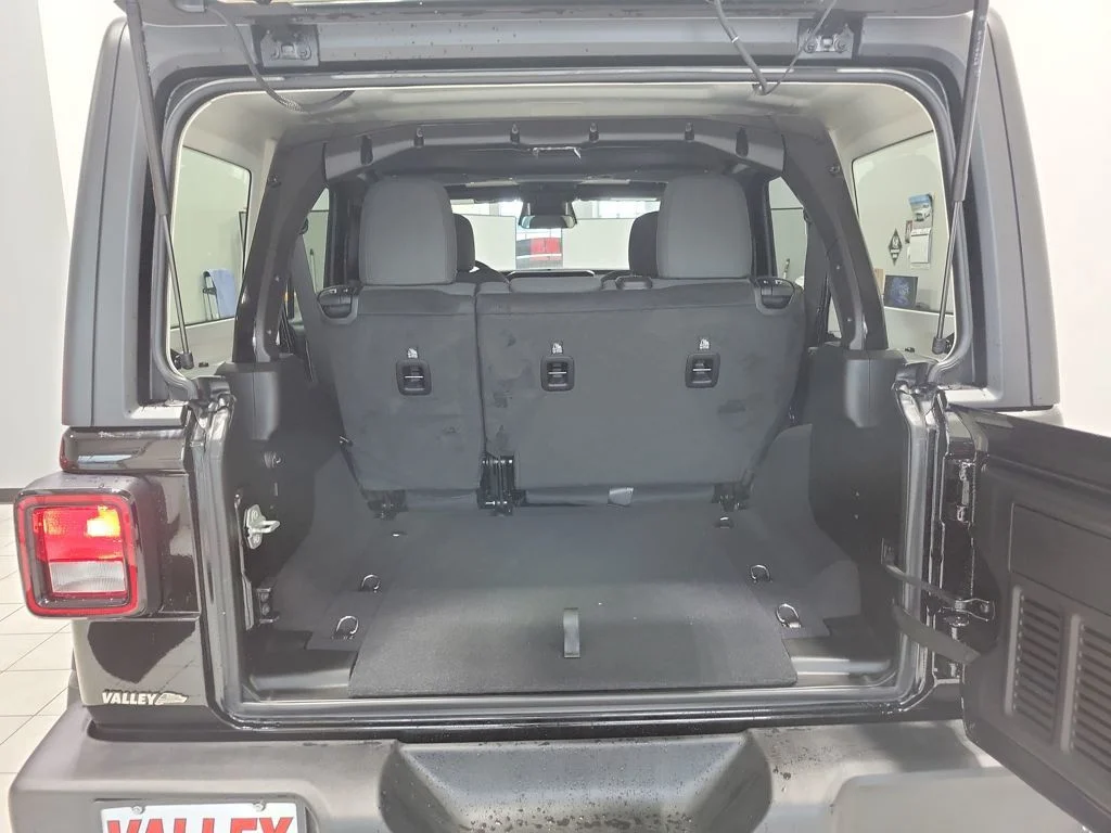 New 2026 Black Clear-Coat Exterior Paint Jeep Sport S image 7