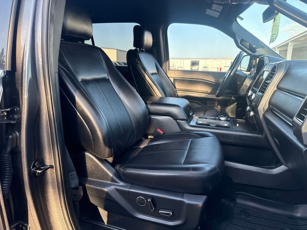 Used 2019 Magnetic Ford XLT image 40