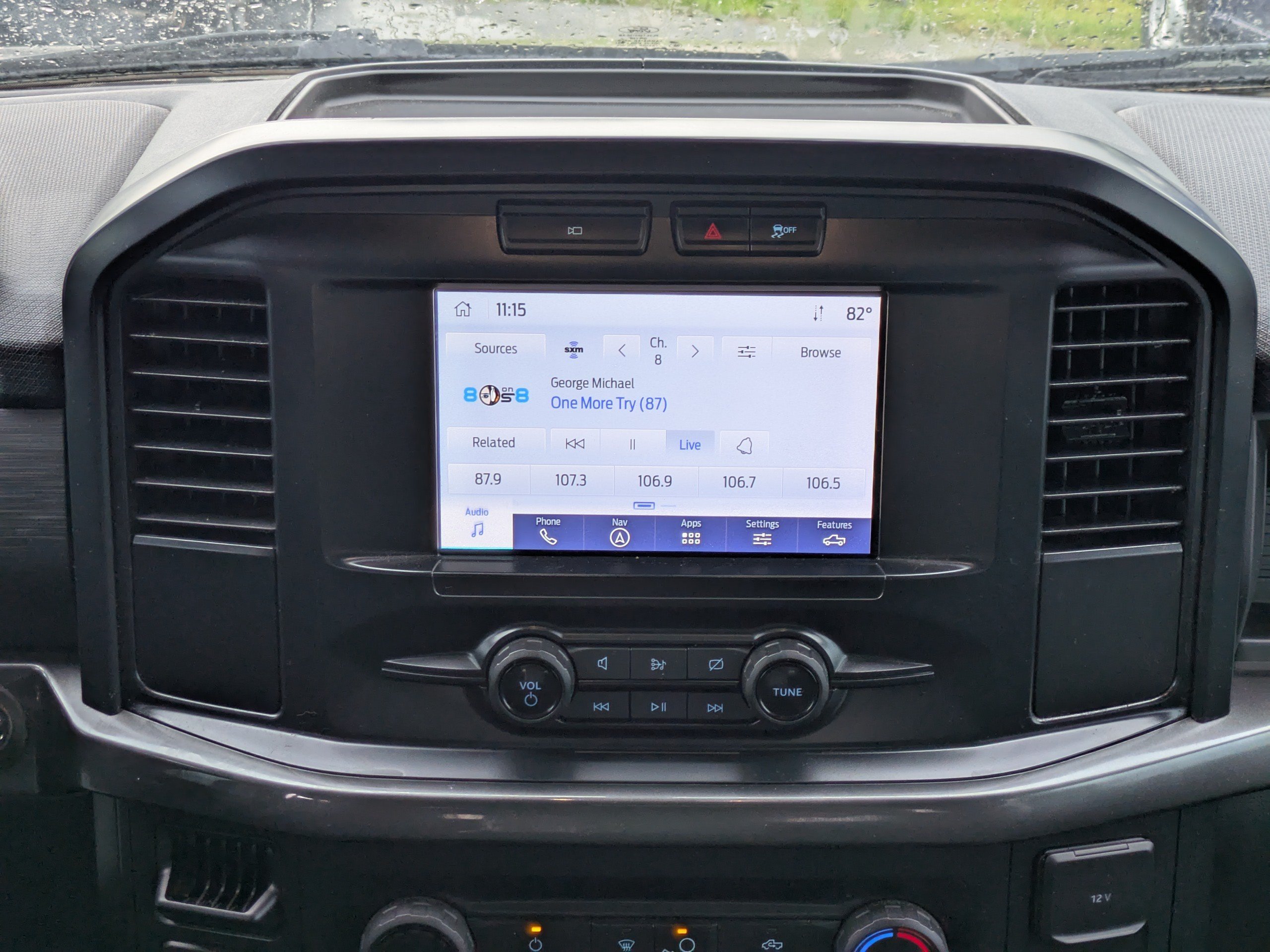 Used 2023  Ford XL image 17