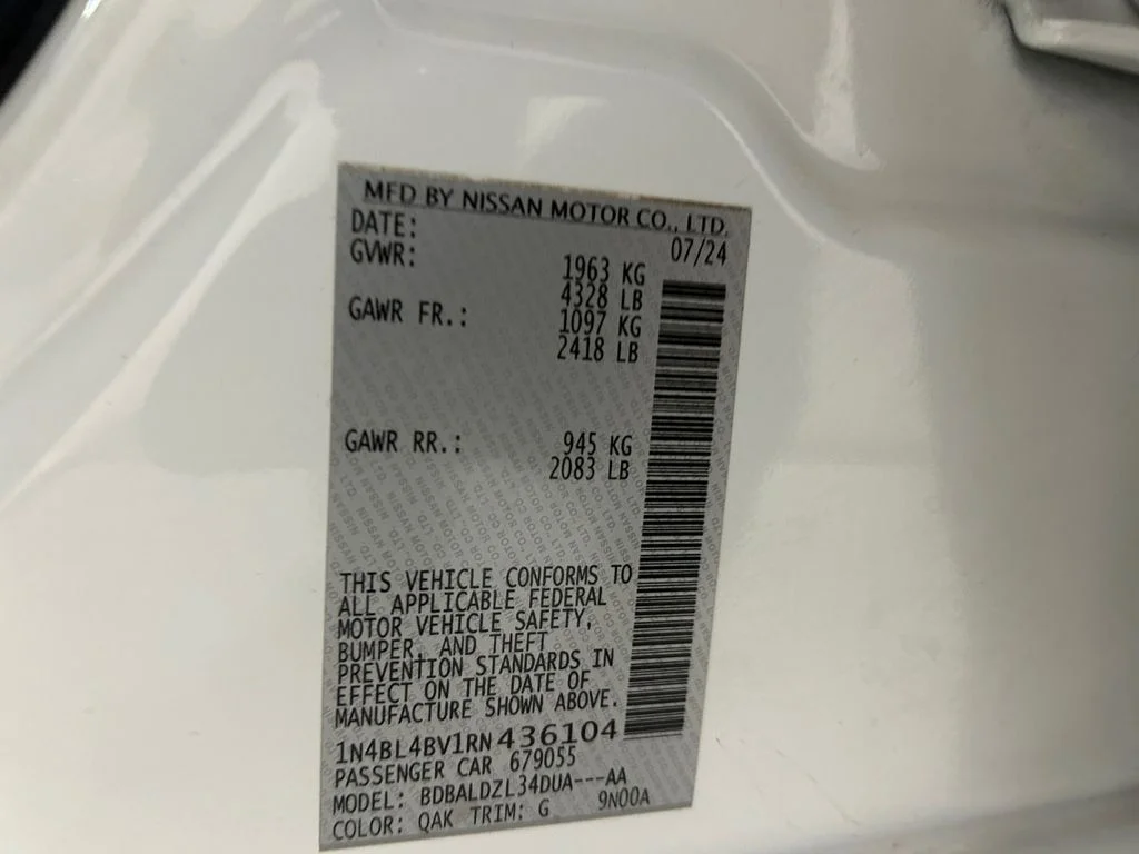 Used 2024 White Nissan 2.5 S image 20