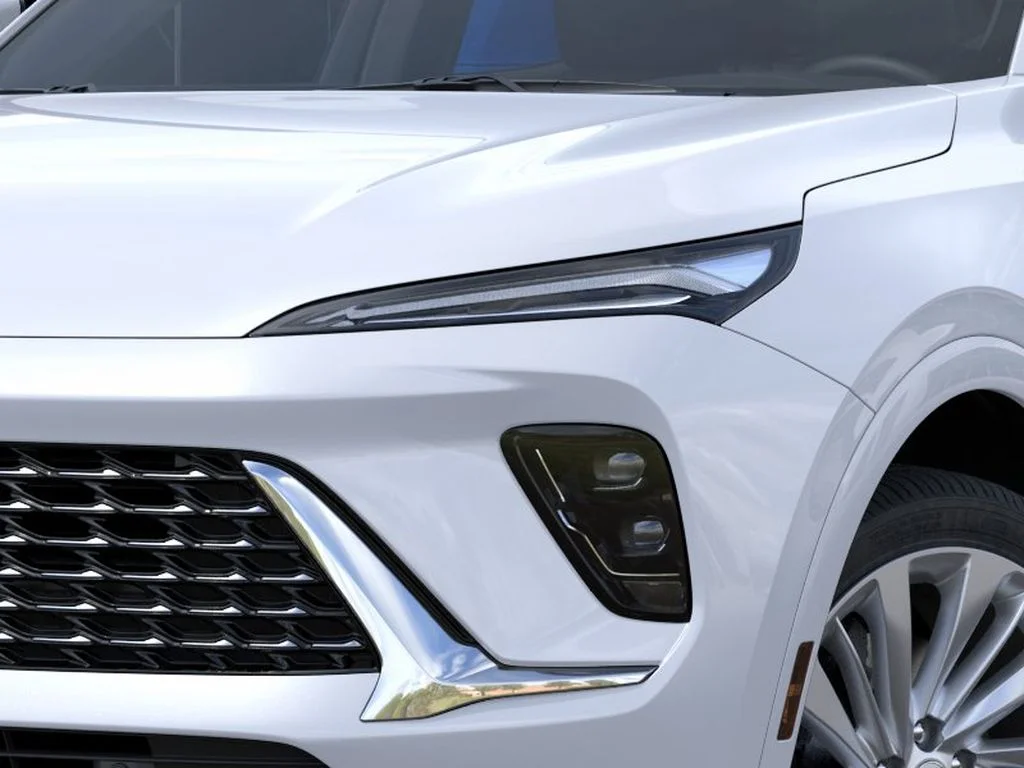 New 2026 Iridescent White Tricoat Buick Avenir image 10