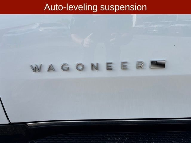Used 2024 White Jeep Base image 11