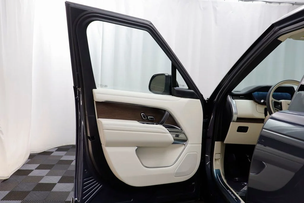 2025 Land Rover Range Rover SE - Photo 7